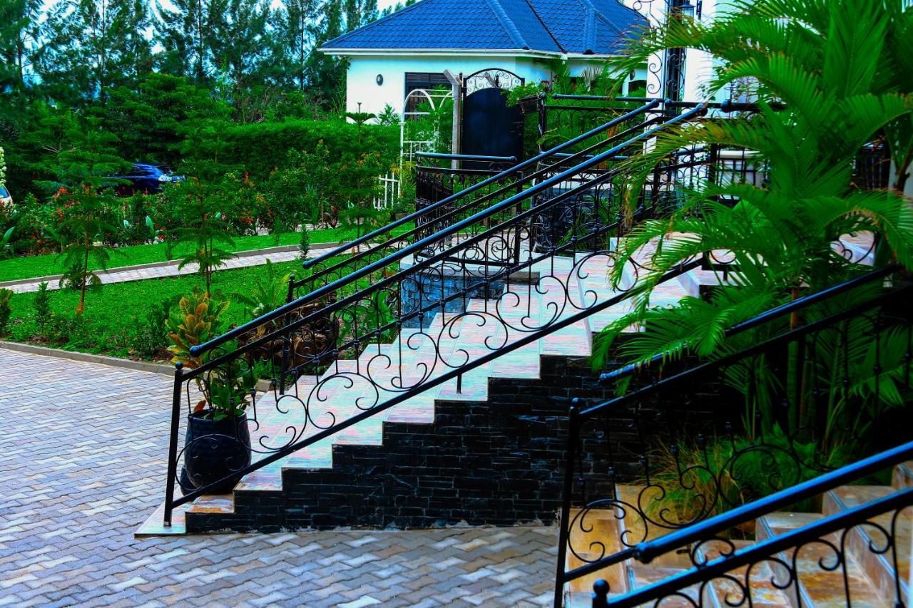 Home Bliss Hotel- Fort Portal Uganda Екстер'єр фото